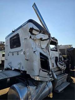 Peterbilt 389 Sleeper