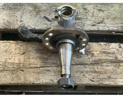 Meritor-Rockwell FF967 Right Spindle for a Mack CXU633T