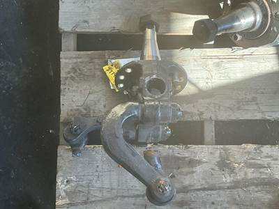 Meritor-Rockwell MFS13123A Left Spindle for a Mack CXU613