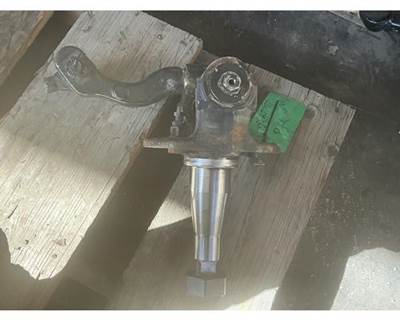 Meritor-Rockwell MFS13123A Right Spindle for a Mack CXU613