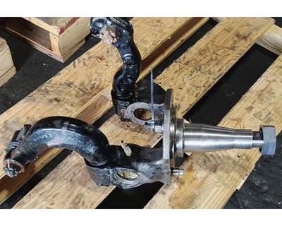 Meritor FF967 Driver Side (LH) Spindle/Knuckle, Casting # P2861