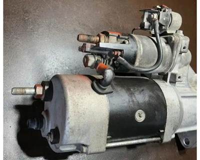 Delco Remy 39MT Starter Motor, DD13 Application, 12V, 11 Tooth Gear. P/N 8201004