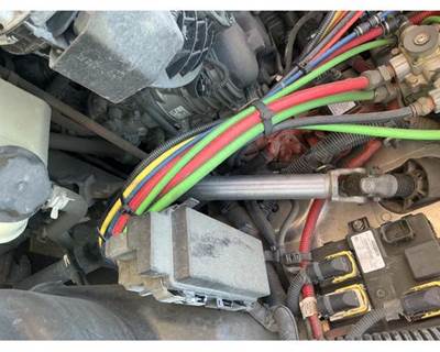 Freightliner Cascadia 113 Steering Column for a Freightliner CASCADIA