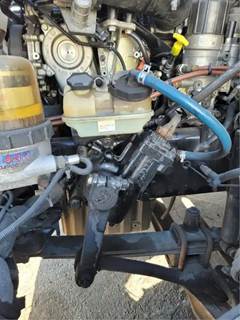 TRW/ROSS THP60010 Steering Gear / Rack for a Freightliner Cascadia 125