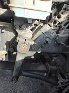 TRW/ROSS THP60010 Steering Gear / Rack for a Freightliner Cascadia 125