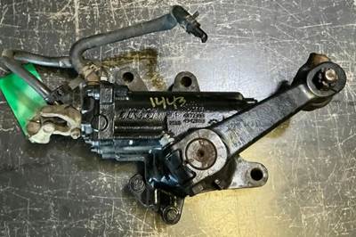 TRW/ROSS THP60010 Steering Gear / Rack for a Freightliner Cascadia 113