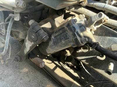 TRW/ROSS THP60010 Steering Gear / Rack for a Freightliner Cascadia 125