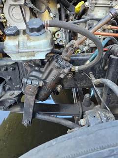 TRW/ROSS THP60010 Steering Gear / Rack for a Freightliner Cascadia 125