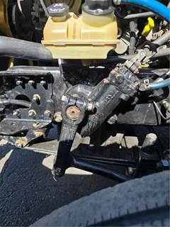 TRW/ROSS THP60010 Steering Gear / Rack for a Freightliner Cascadia 125