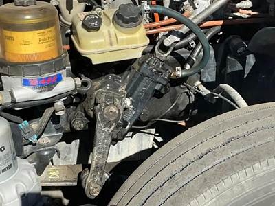 TRW/ROSS THP60010 Steering Gear / Rack for a Freightliner Cascadia 125