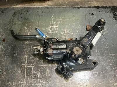 TRW/ROSS THP60010 Steering Gear / Rack for a Freightliner Cascadia 125