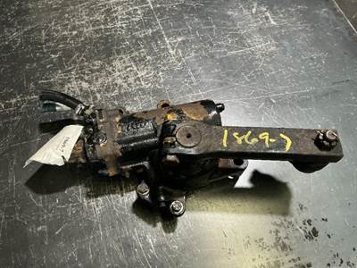 TRW/ROSS THP60010 Steering Gear / Rack for a Freightliner Cascadia 125