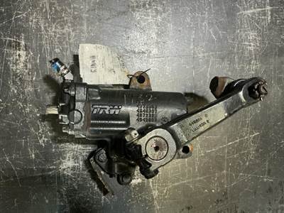 TRW/ROSS THP60010 Steering Gear / Rack for a Freightliner Cascadia 125