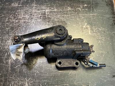TRW/ROSS THP60010 Steering Gear / Rack for a Freightliner Cascadia 125