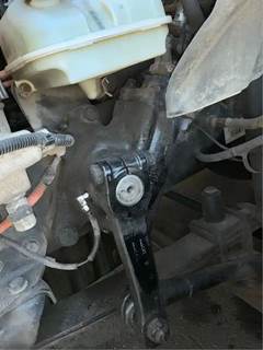 TRW/ROSS THP60010A Steering Gear / Rack for a Freightliner Cascadia 113