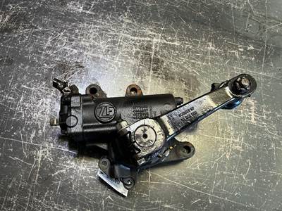 TRW/ROSS THP60010A Steering Gear / Rack for a Freightliner Cascadia 113