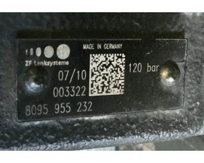 ZF 8095955232 Steering Gear / Rack for a Workhorse Custom Chassis W62