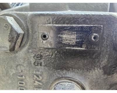 ZF 8095955232 Steering Gear / Rack for a Workhorse W62