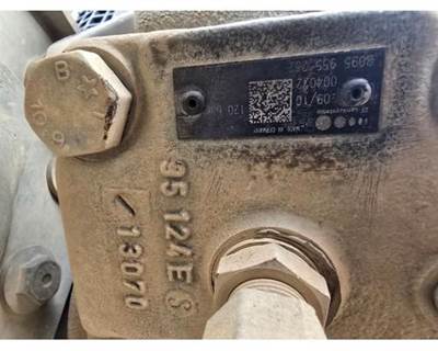 ZF 8095955232 Steering Gear / Rack for a Workhorse W62