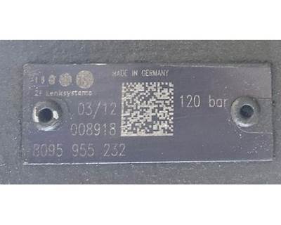 ZF 8095955232 Steering Gear / Rack for a Workhorse W62