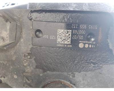 ZF 8095955232 Steering Gear / Rack for a Workhorse W62