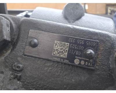 ZF 8095955232 Steering Gear / Rack for a Workhorse W62