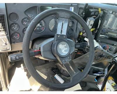 Mack Pinnacle CXU612 Steering Wheel for a Mack CXU612