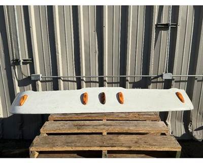 Sun Visor for a Freightliner Cascadia 125