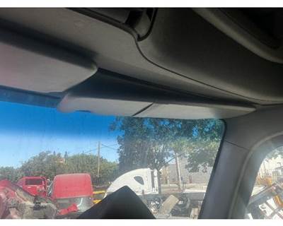 Peterbilt 579 Interior Sun Visor
