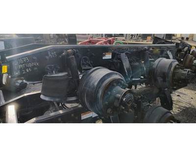 Freightliner FAS II Airliner Suspension Parts for a Freightliner Cascadia 126