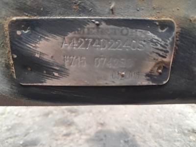 Meritor-Rockwell MR20005 Tag / Pusher Axle for a Mack CXU613T
