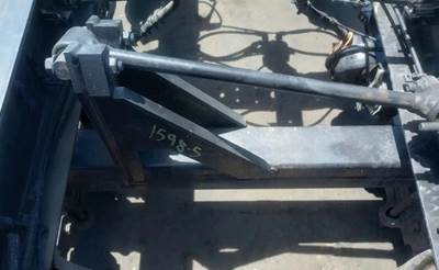 Meritor-Rockwell RQ-4670-WT Tag / Pusher Axle for a International ProStar