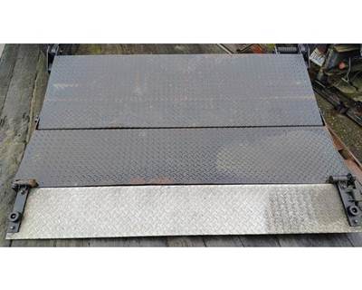 Maxon MTB - TUKAWAY Tailgate / Decklid for a Freightliner M2 106