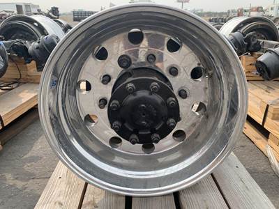 New Alcoa 22.5X12.25 super single  10 Hole Pilot Aluminum Part Number:822627 