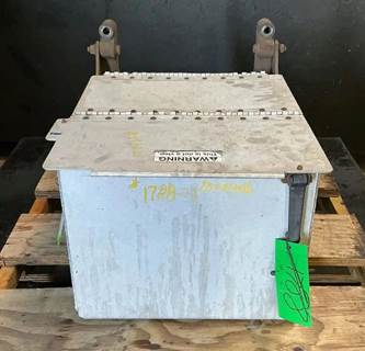 Freightliner Cascadia 113 Tool Box