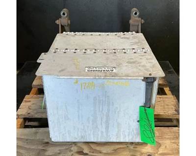 Freightliner Cascadia 113 Tool Box