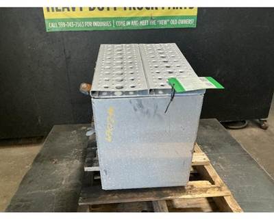 Freightliner Cascadia 126 Tool Box