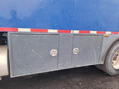 International 7600 Tool Box