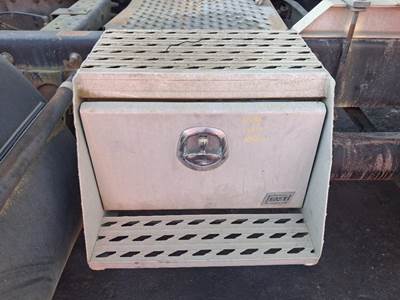International 9200i Tool Box