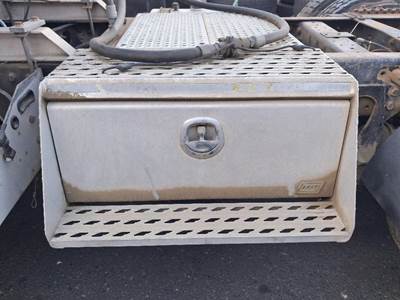 International 9200i Tool Box