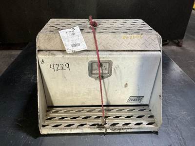 International 9200i Left Tool Box