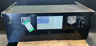 International WorkStar 7400 Tool Box