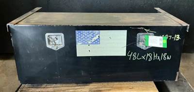 International WorkStar 7400 Tool Box