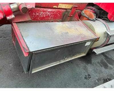 Kenworth T800 Tool Box