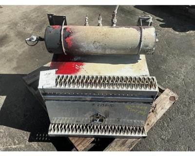 Peterbilt 377 Right Tool Box