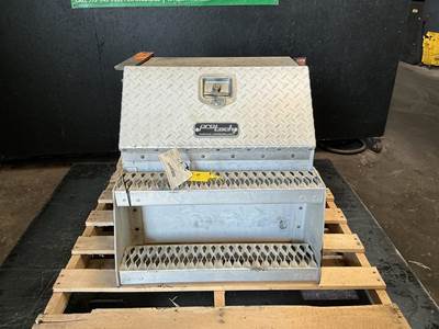 Peterbilt 378 Tool Box