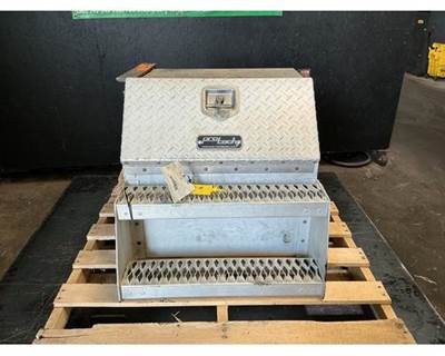 Peterbilt 378 Tool Box