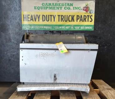 Peterbilt 386 Tool Box