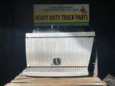 Peterbilt 587 Tool Box