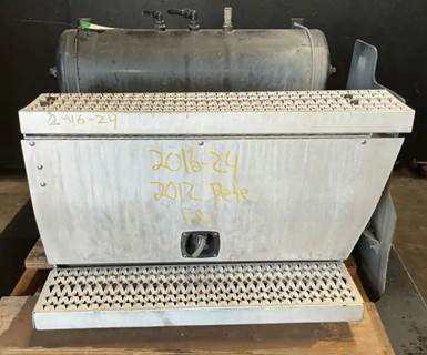 Peterbilt 587 Tool Box